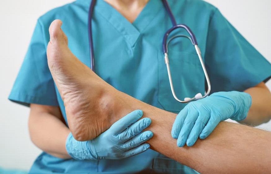 make an appointment at a podiatrist clinic